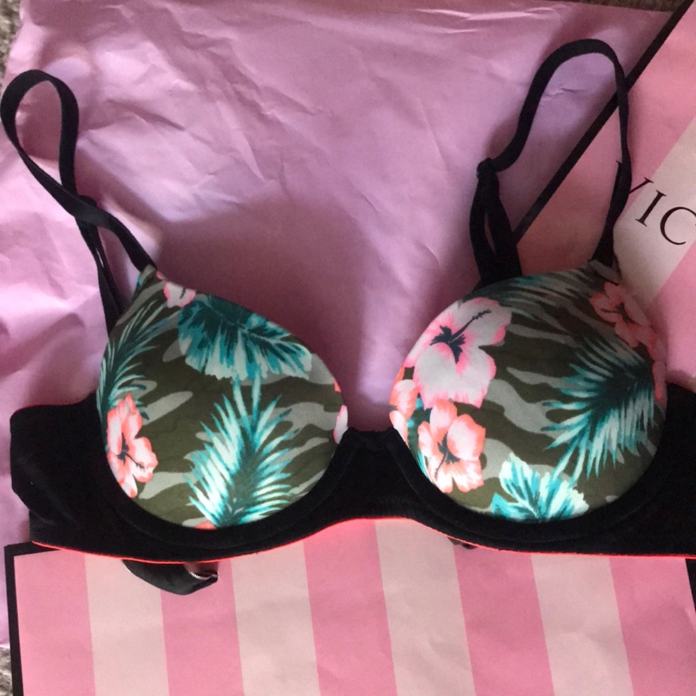 VS PINK 32AA wear everywhere lightly lined bra